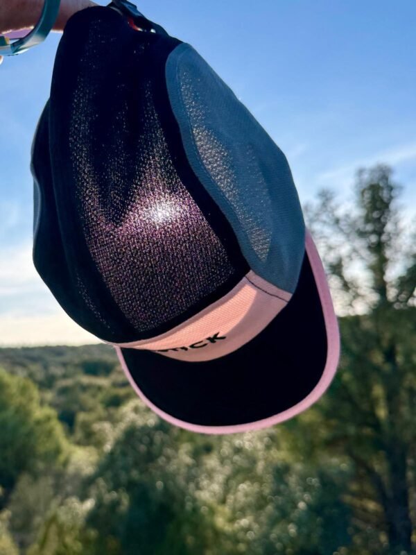 WhatsApp Image 2026-05-23 at 20.44.26 Gorra VERTEX Negro/Rosa